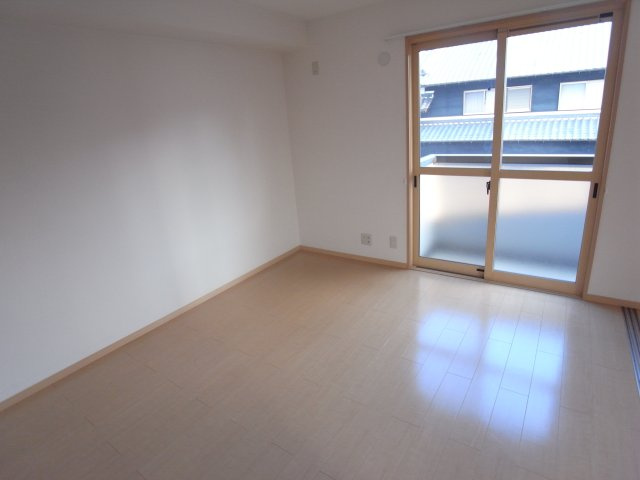 シャルマン高畑Ａの居間・リビング