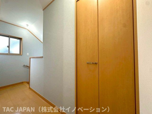 南花畑の良邸の収納|各お部屋のクローゼットに加え廊下にも収納を備えた収納力が魅力の邸宅です。

～お問合せ当日でもご見学も可能です～
◎ぜひお気軽にお問合せください◎