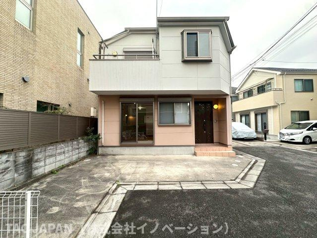 南花畑の良邸の外観|【Exterior】
2013年1月築・ゆとりの3（4）LDK邸宅の販売です。分譲地内なので交通量もなくお車の運転が苦手な方でも落ち着いて車庫入れできるゆとりのカースペース完備。