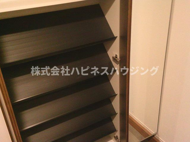 ボヌールメゾンＣの玄関