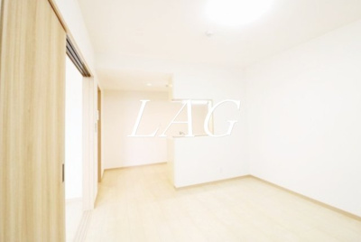 【居間・リビング】 | クレール桜 | 洋室のお部屋です。