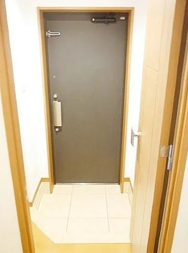 カスタリア大塚Ⅱの玄関