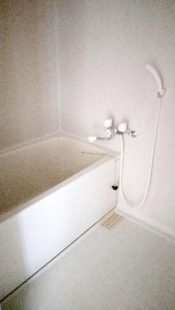 メゾンベール壱番館の浴室