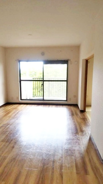 メゾンベール壱番館の居間・リビング