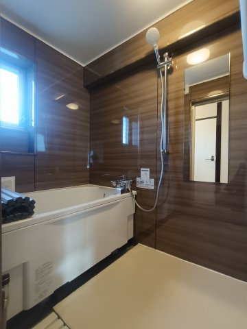 みさと団地13街区15号棟の浴室|日々の疲れを癒すお風呂です