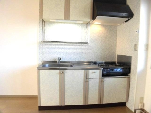 セジュールカミムラのキッチン|102 ガスコンロ付きキッチン