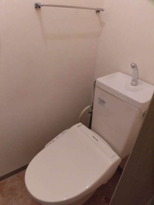 セジュールカミムラ|102 温水洗浄暖房便座