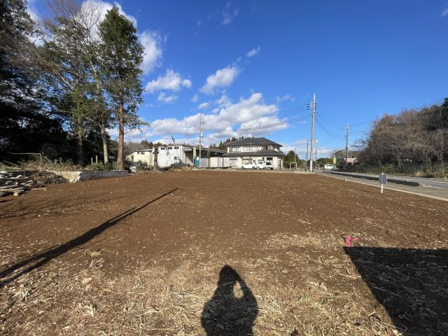 牛久市岡見　１０年特例用地の外観