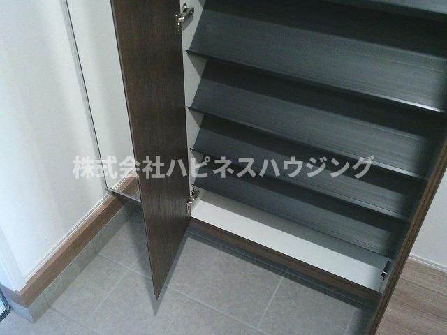 ボヌールメゾンＣの玄関