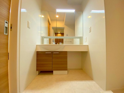 【洗面所】 | フェリーチェ舟入 | 忙しい朝に欠かせない洗面所