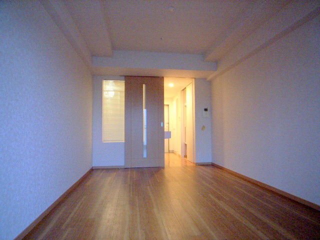 サヴォイオーサーズプレイス　5階の居間・リビング