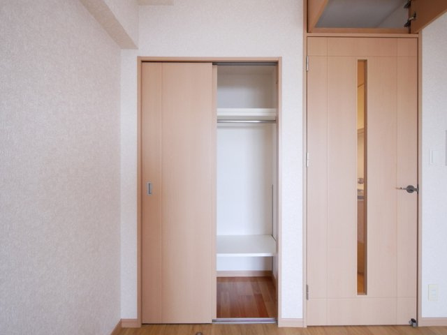 サヴォイオーサーズプレイス　5階の収納|別号室のものになります。現状優先。