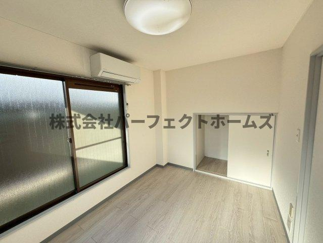 グリーンハイツの洋室|明るい洋室です