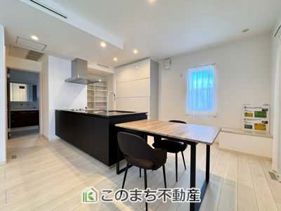 【キッチン】 | スマート・ワンシティ宇都宮市山本1丁目 | 広々としたキッチンスペース