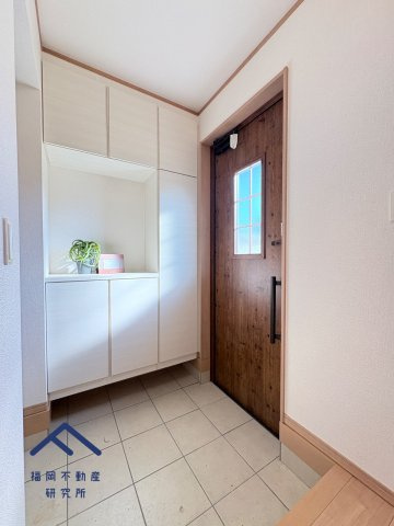 小郡市寺福童　戸建ての玄関