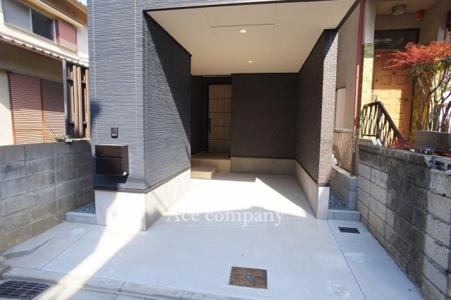 【駐車場】 | 東大阪市岩田町4丁目 | 玄関は電子キーシステムで解施錠です☆