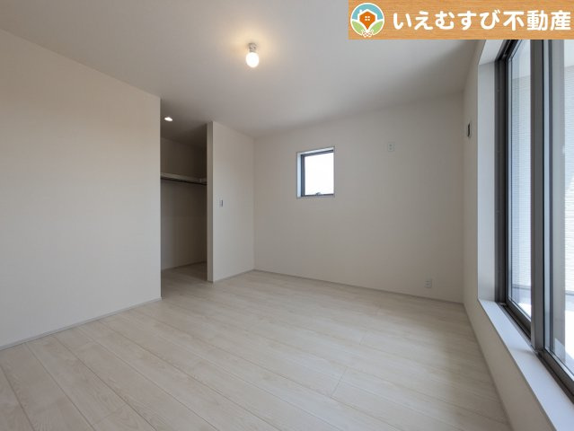 Livele Garden.S　鴻巣鎌塚の洋室