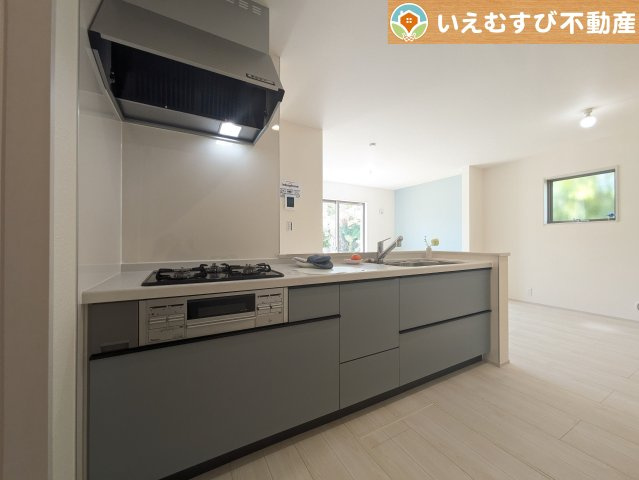 Livele Garden.S　鴻巣鎌塚のキッチン|機能性収納性に溢れるキッチン
収納もたっぷり付いていてすっきり片付く！毎日楽しくお料理が出来そうです！