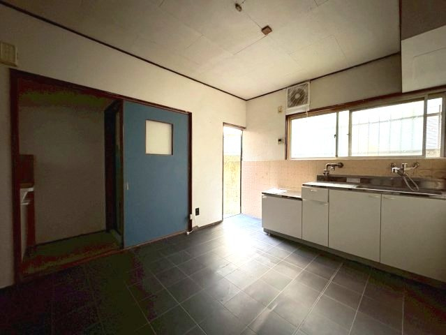 若松町戸建の居間・リビング