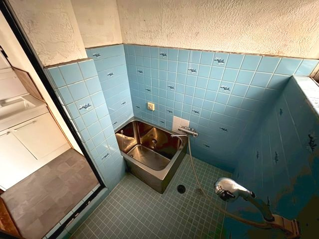 若松町戸建の浴室