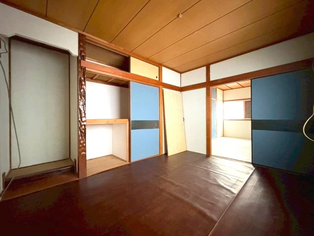 若松町戸建の洋室