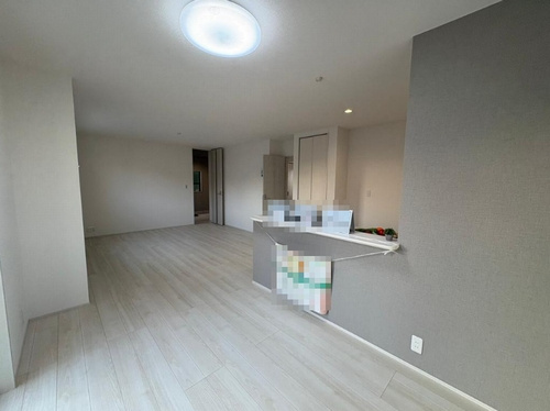 【居間・リビング】 | 【仲介手数料０円】藤沢市高倉第2　新築一戸建て　 | 【仲介手数料０円】藤沢市高倉第2　新築一戸建て　