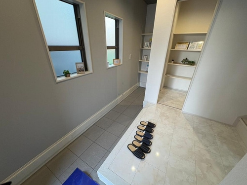 【玄関】 | 【仲介手数料０円】藤沢市高倉第2　新築一戸建て　 | 【仲介手数料０円】藤沢市高倉第2　新築一戸建て　