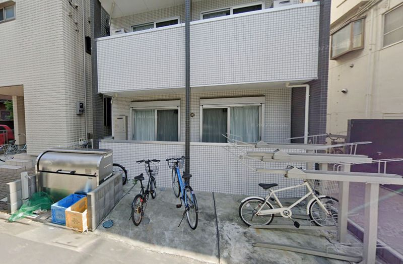 b’CASA東綾瀬のエントランス