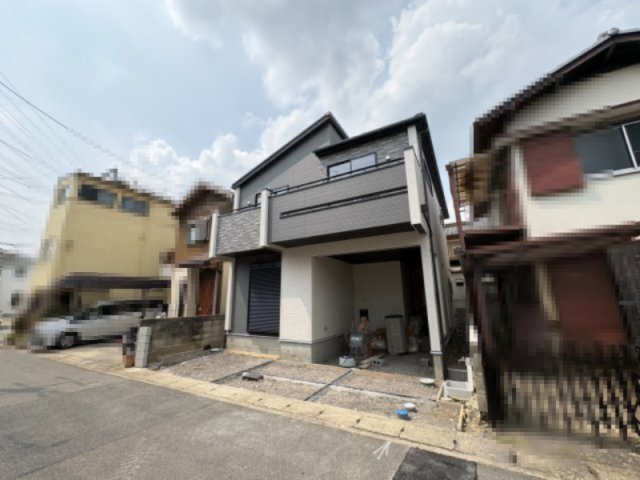 【価格改定】乙訓郡大山崎町下植野二階下の前面道路含む現地写真|前道幅員約6.0ｍ、運転が苦手な方も楽々駐車いただけます！