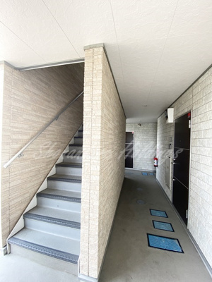 【エントランス】 | リブリ・chigasaki | 毎日通るエントランス♪