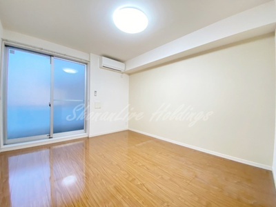 【居間・リビング】 | リブリ・chigasaki | フローリング仕様の洋室♪