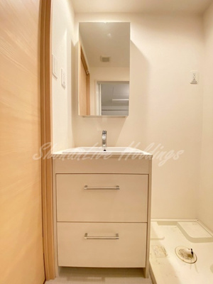 【洗面所】 | リブリ・chigasaki | 明るい洗面所♪