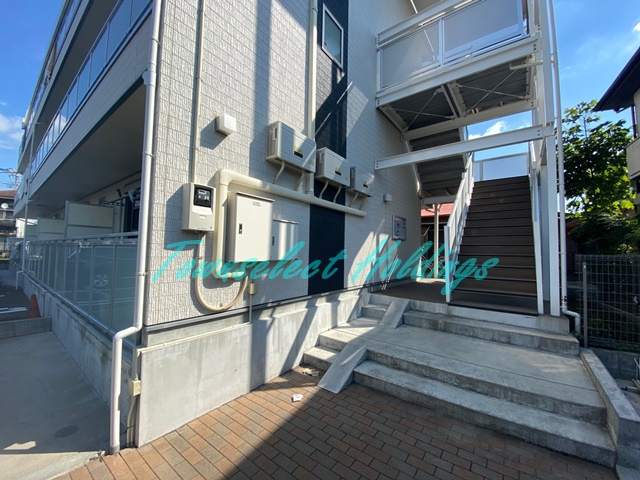 茅ヶ崎市南湖２丁目の賃貸マンションのエントランス|共有部分のエントランス