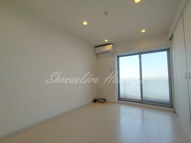 茅ヶ崎市南湖２丁目の賃貸マンションの居間・リビング|10.2帖の広々としたリビング♪