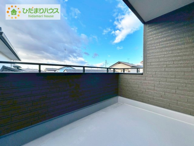 富田大徳南第3　新築戸建　2号棟のバルコニー|お布団など大きいものも、充分に干せる広さがございます。人気のベランピングも楽しめる広さ！自宅のアウトドア空間でゆったり過ごせます。