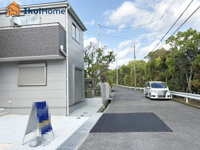 神戸市西区糀台1丁目　2号棟　新築戸建の前面道路含む現地写真|【ホームページに現地動画掲載中】●年中無休：当日予約可●地下鉄「西神中央駅」徒歩18分です！
