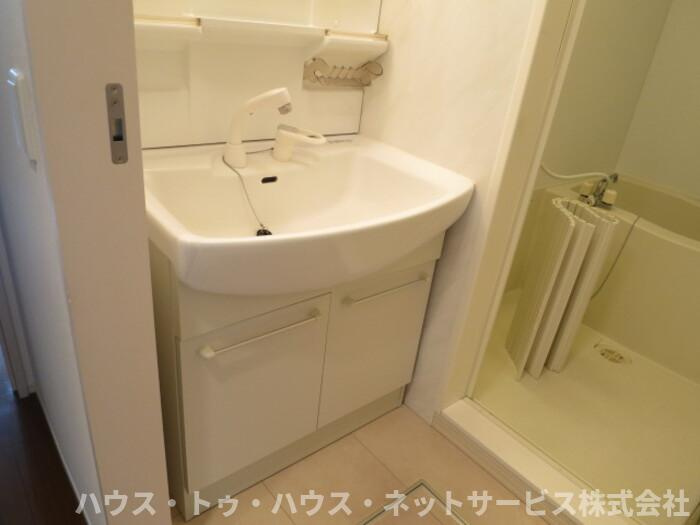 ウィットの洗面所