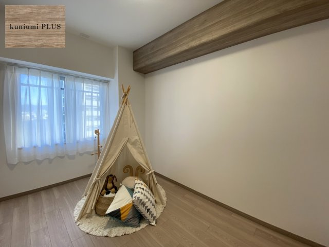 日商岩井野江マンションの洋室