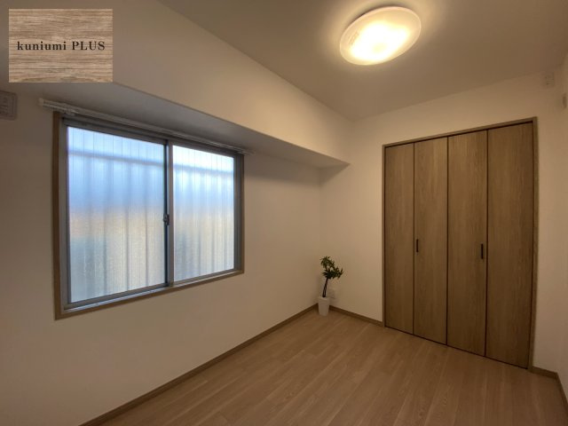 日商岩井野江マンションの洋室