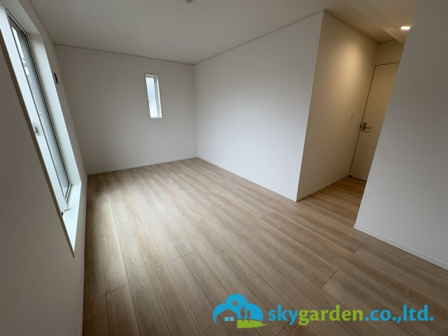 藤沢市片瀬第14　新築戸建　全3棟1号棟の寝室|使い勝手のいい寝室です