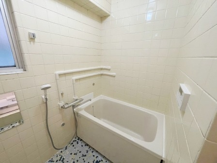 人見フェリスハイツの浴室