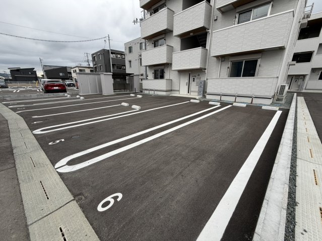 【新築】RESUA(レスア)向中野　B棟の駐車場
