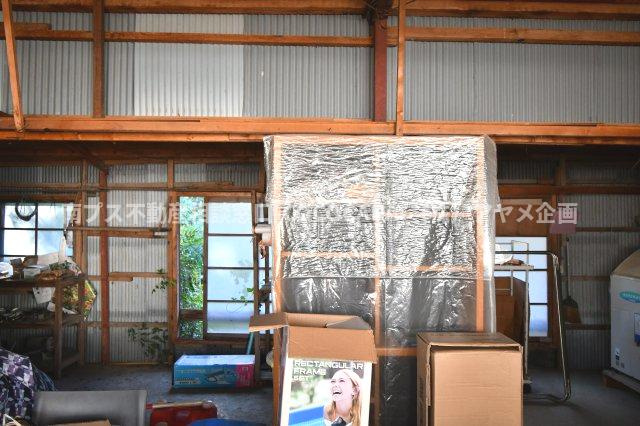 南アルプス市上市之瀬の中古一戸建のその他|倉庫内