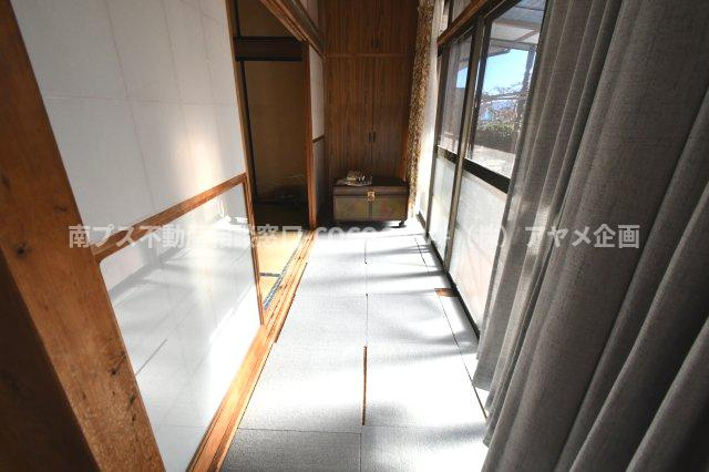 南アルプス市上市之瀬の中古一戸建のその他|１階南東側和室の縁側