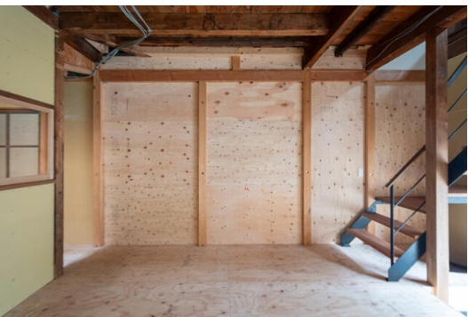 二条駅の事業用貸家の内装