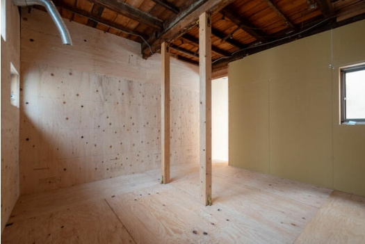 二条駅の事業用貸家の内装