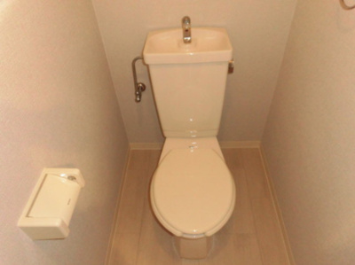 【トイレ】 | おおきに新大阪駅前サニーアパートメント | 落ち着いたトイレです