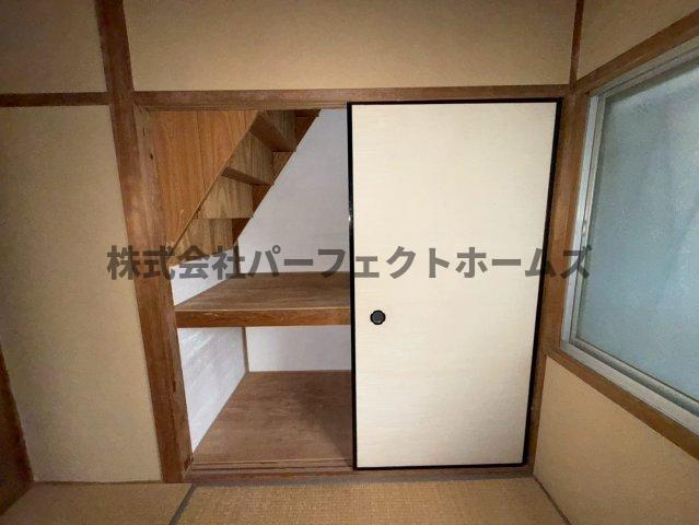 私部7丁目戸建　賃貸の収納|ちょっとした収納スペースも充実しています
