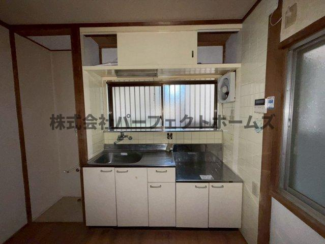 私部7丁目戸建　賃貸のキッチン|キッチンでお料理をお楽しみください