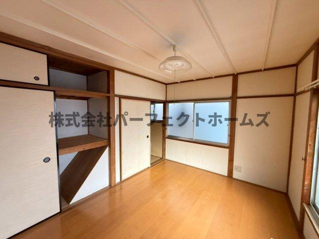 私部7丁目戸建　賃貸の洋室|洋室です